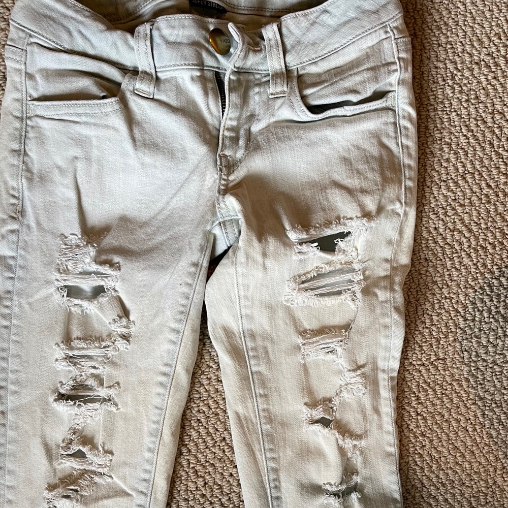 Distressed American eagle jeans